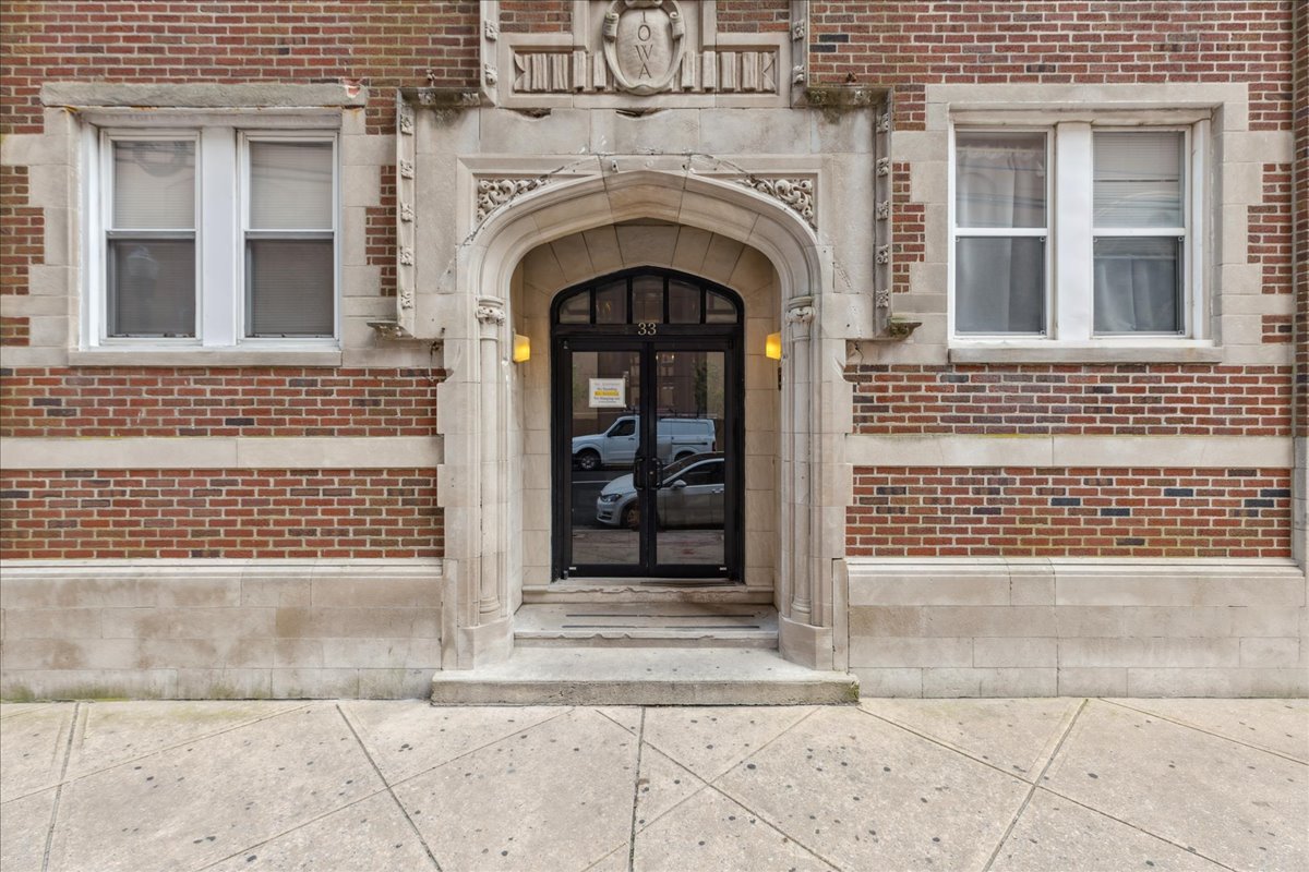 33 S. Iowa Ave., #E5