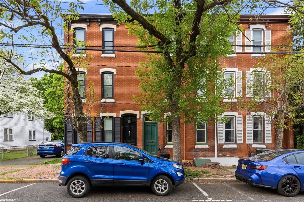 103 W Union Street