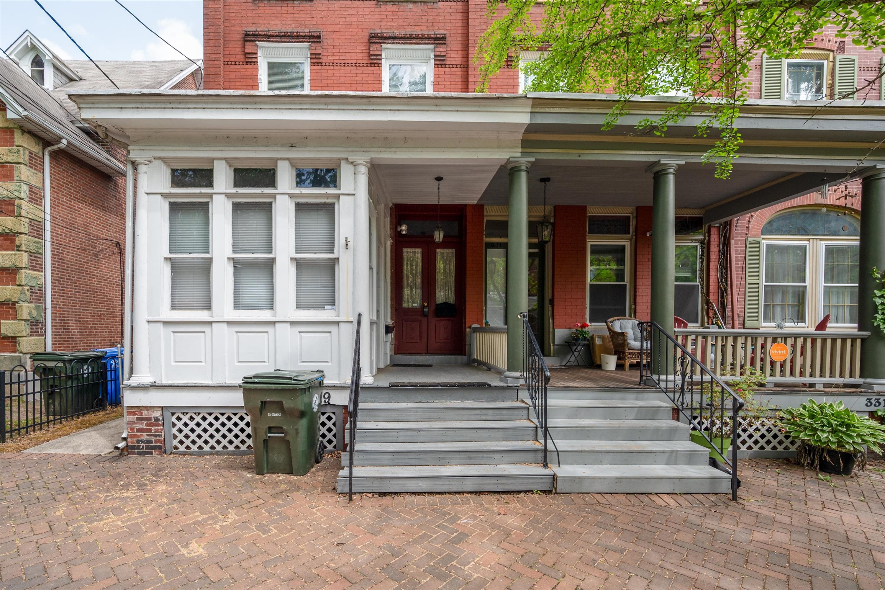 329 East Union Street