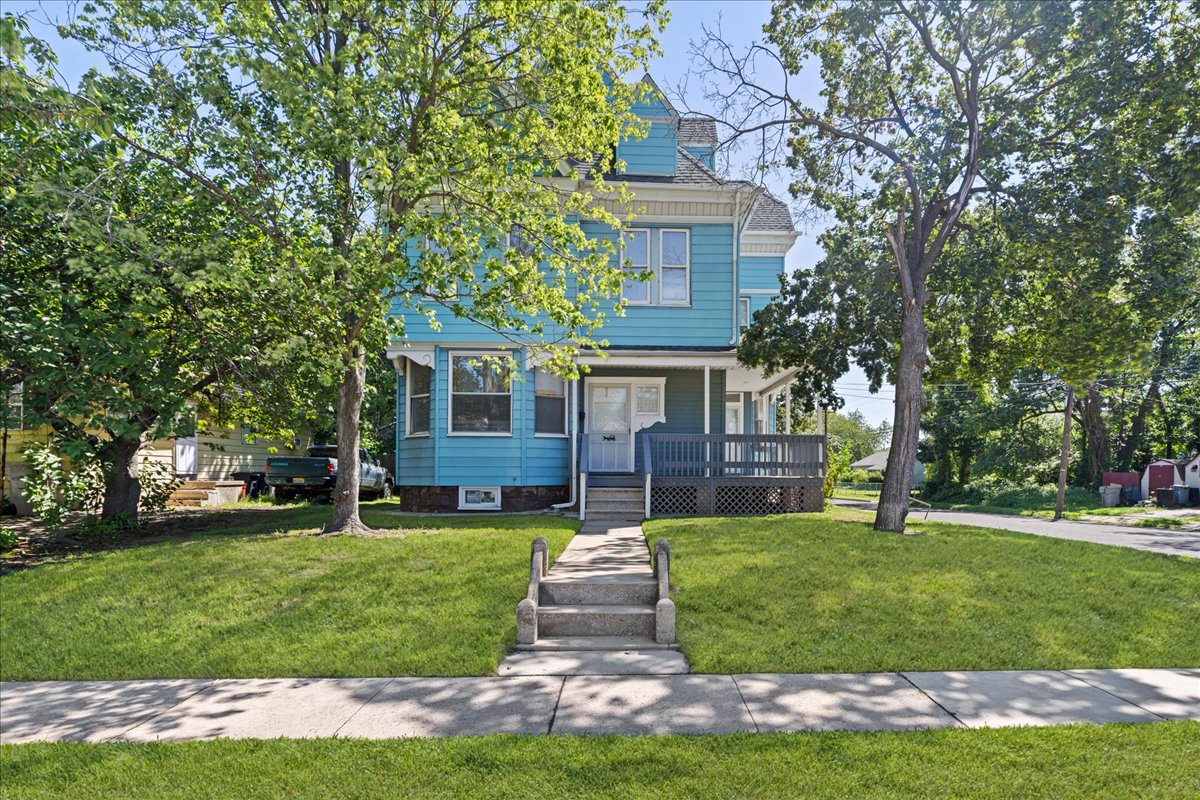 Property main image