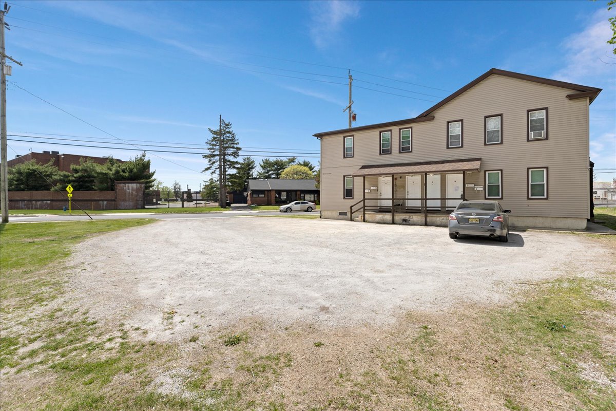 417 N Delaware Street - 6