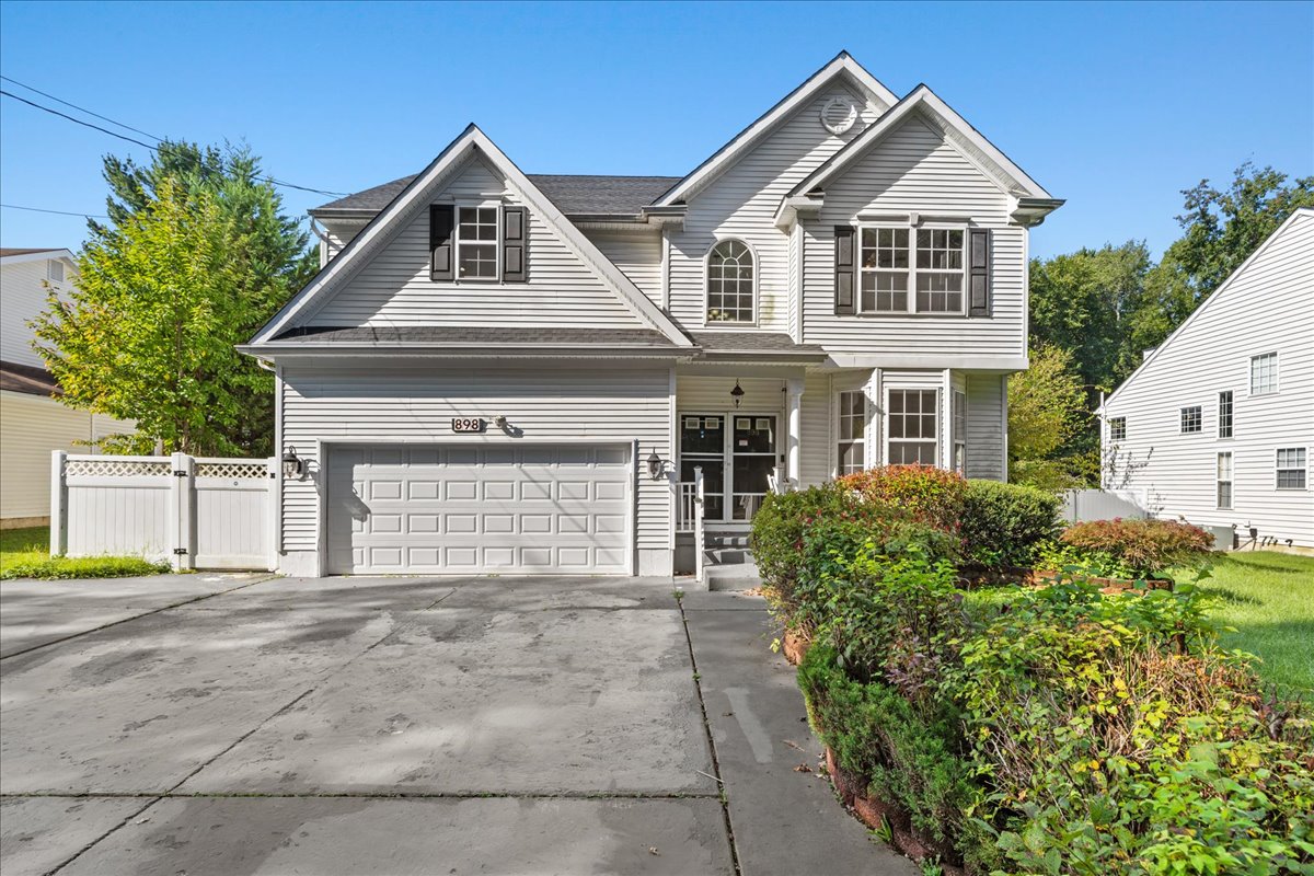 898 Marlowe Road