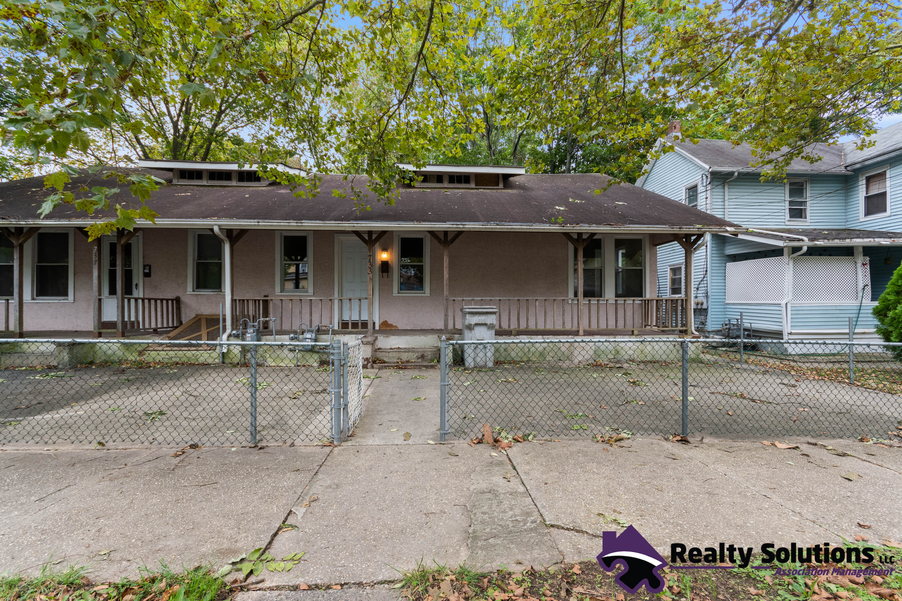 733 East Cherry Street