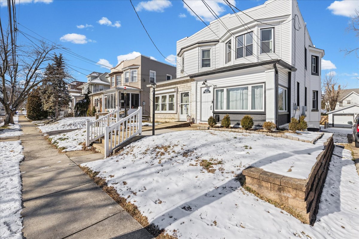 Property thumbnail image